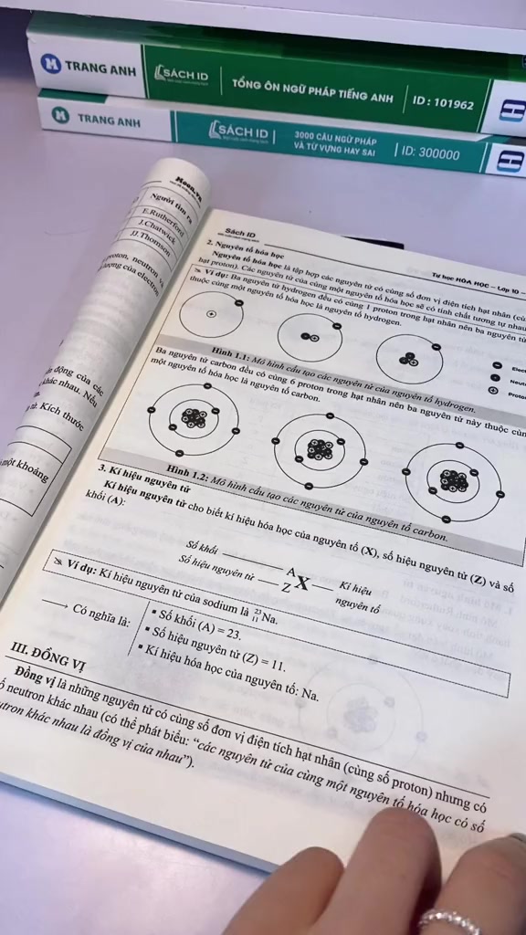 Sách Toán Lý Hoá lớp 10 chương trình mới học kì 1 bản mới nhất 2022 moonbook | BigBuy360 - bigbuy360.vn