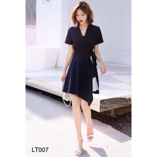 Váy xanh phối sọc trắng đắp tà
