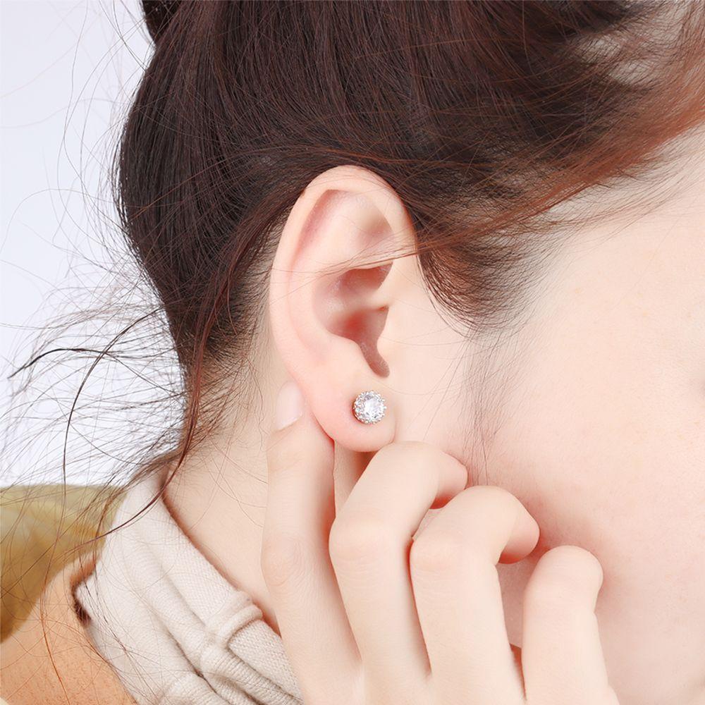 1 Đôi Bông Tai Hình Vương Miện Đính Đá Zircon Thời Trang Cổ Điển Cho Nam Và Nữ