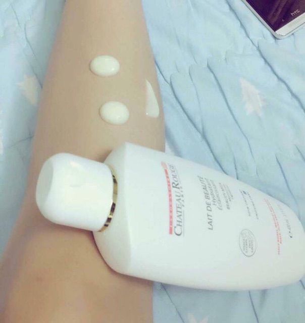 Dưỡng kích trắng Chateau Rouge 400ml