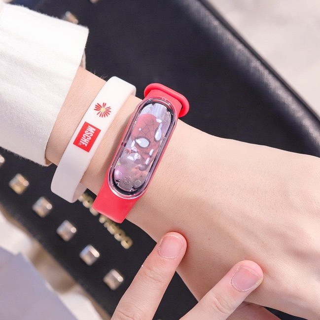 Đồng Hồ Thời Trang Nam Nữ Led Thông Minh Cảm Biến Hình Hoạt Hình Siêu Hot Trend 2021