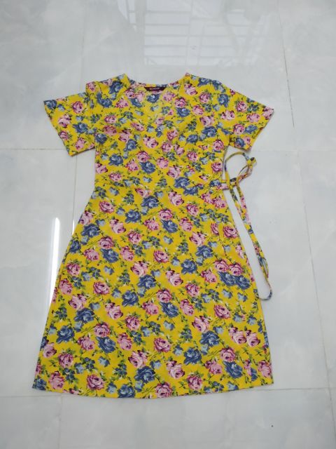Váy hoa nhí đắp tà chéo WRAP DRESS | BigBuy360 - bigbuy360.vn