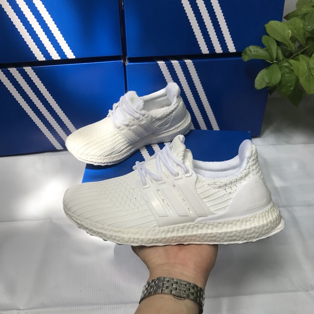 [TẶNG TẤT+ HỘP] GIÀY THỂ THAO ULTRA BOOST 4.0 TRẮNG NAM NỮ