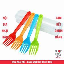 Set 4 dĩa nhựa màu sắc kèm hộp Picnica Nội địa Nhật Bản