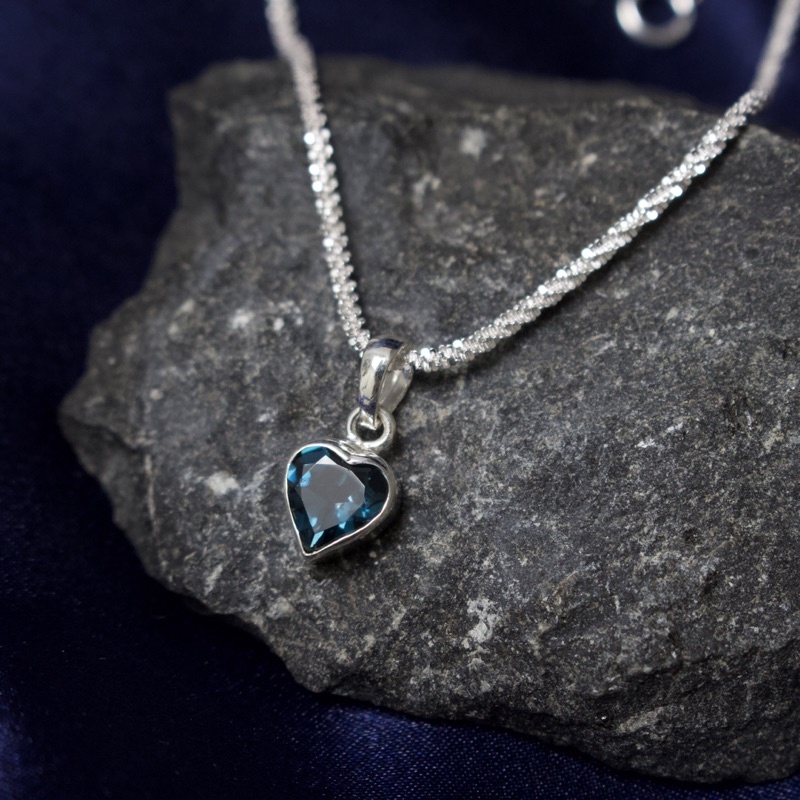 Dây Chuyền Topaz London Tim MDBH22A Patronus