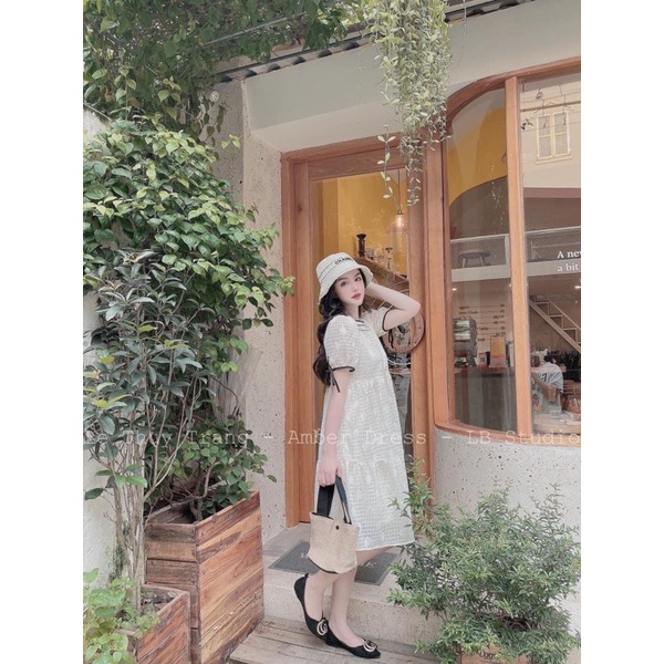 Đầm babydoll viền đen dáng suông hoạ tiết hoa siêu dễ thương, các mẹ bầu bon chen được