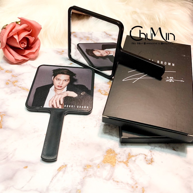 Gương Trang Điểm Mini Cầm Tay BobbiBrown KAI Mirror