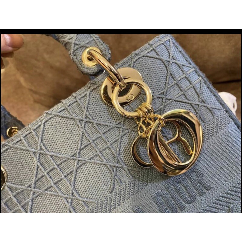 Túi vải di-or màu xanh