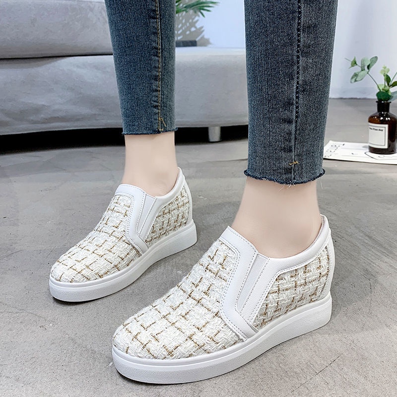 Giày lười đế xuồng mũi tròn thiết kế mới thời trang cho nữ