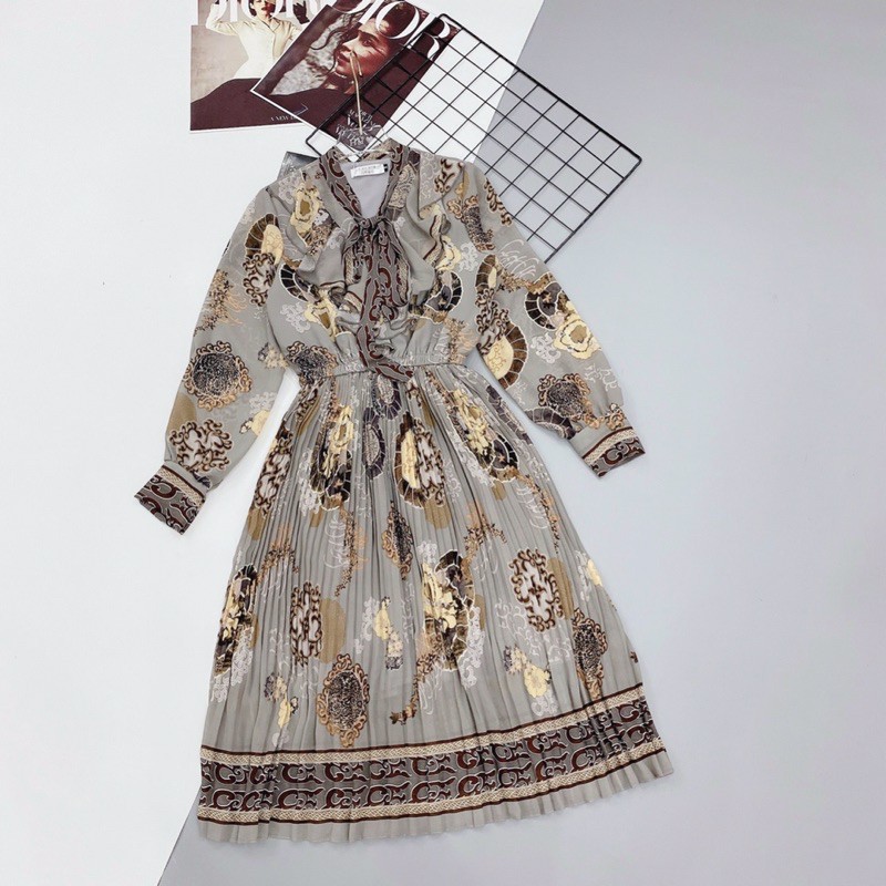 [Mã FATHANG5 giảm 10K đơn 50K] V047 Váy Dự Tiệc Dáng Dài pha Cổ Nơ , Đầm Hoạ Tiết Dài Tay , Chân Váy Dập Ly Cao Cấp | BigBuy360 - bigbuy360.vn