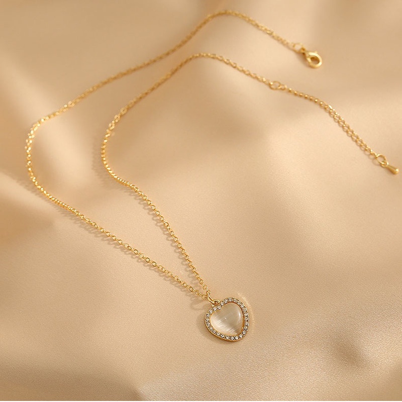 Dây chuyền mặt trái tim đính đá opal