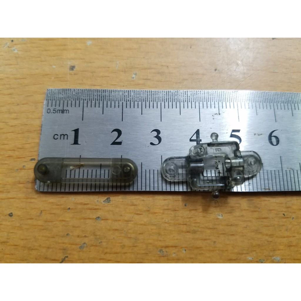 Nẹp cánh trên dùng cho máy bay trực thăng cỡ trung như syma s107g... hàng chất lượng cao,giá tốt nhất thị trường