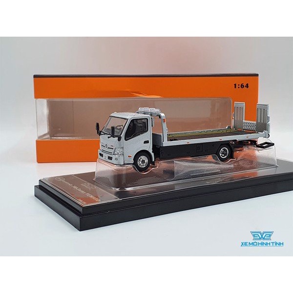 Xe Mô Hình Tải Hino 300 Wrecker Truck 1:64 GCD ( Bạc )