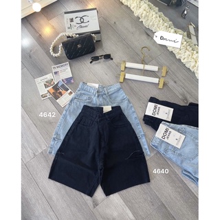 Quần jeans ngố rách 2 bên hông