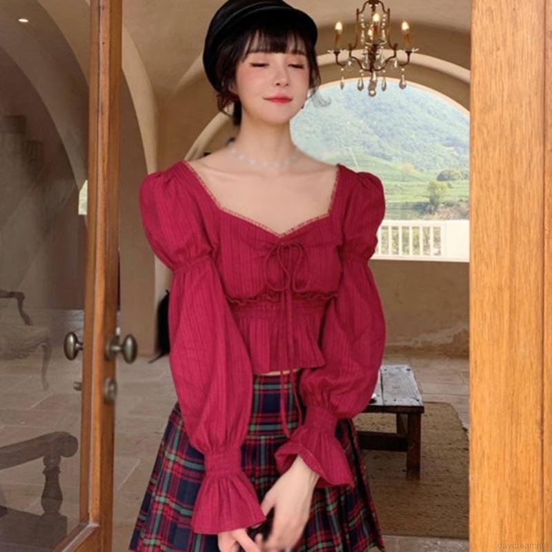 Áo Croptop Tay Dài Phối Ren Hoa Phong Cách Hàn Quốc