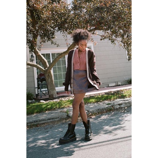 Chân váy nhung urban outfitters xuất xịn