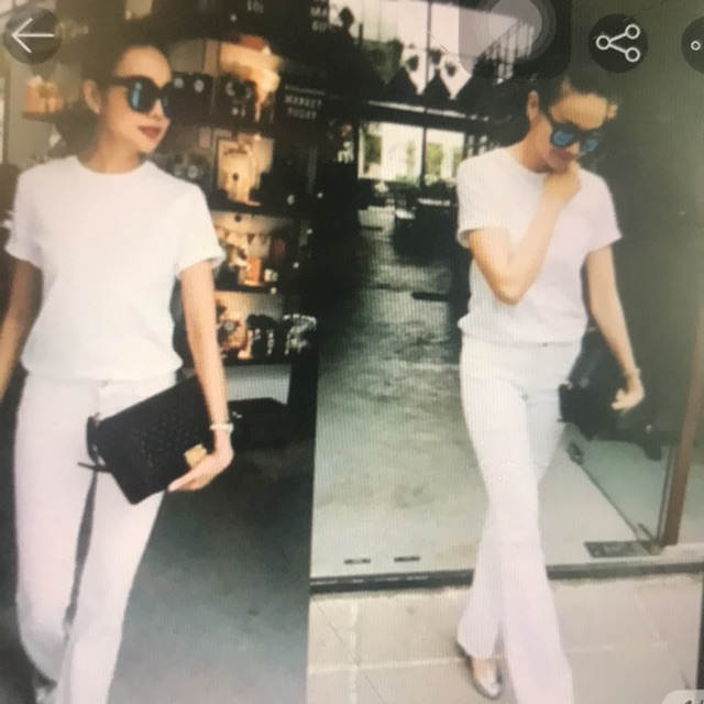 Áo thun nữ cổ tròn
