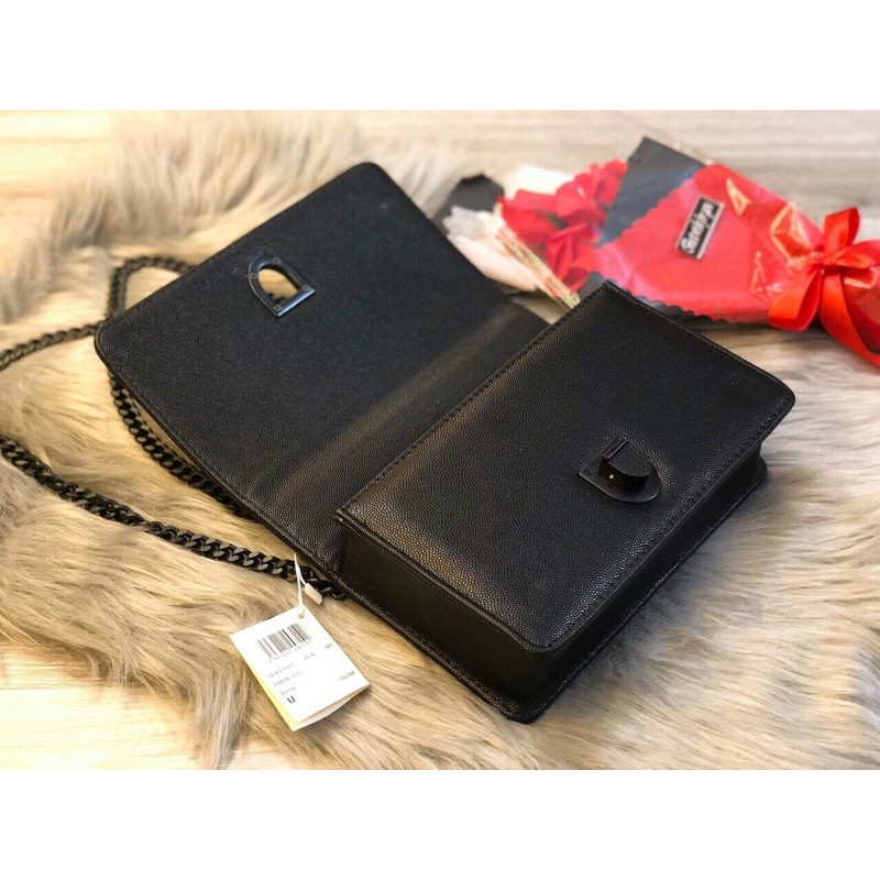 Túi Dior đinh da sần vỡ hộp