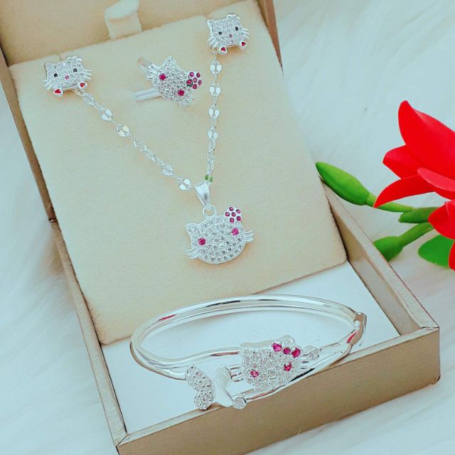 Bộ hello kitty cho bé
