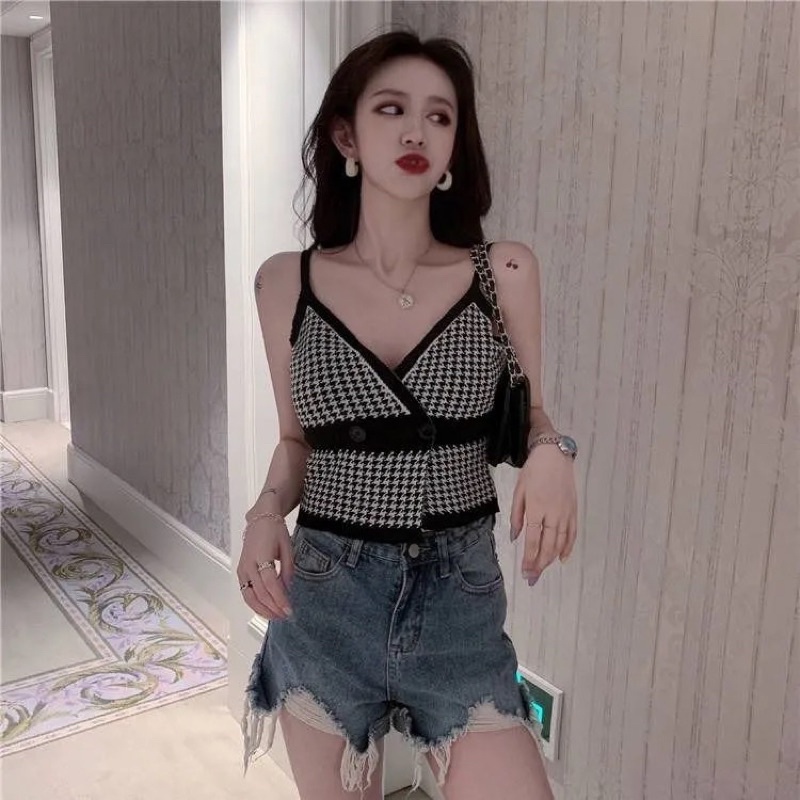 Áo Hai Dây Hoạ Tiết Răng Sói Cá Tính Cài Cúc Eo Tôn Dáng Chất Len Mongtoghi Thời Trang Style Hàn Quốc