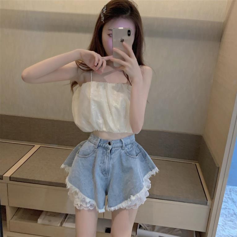 Quần jeans kiểu giả váy xòe ngắn tua rách phối ren trong + áo 2 dây croptop trắng ulzzang  ྇