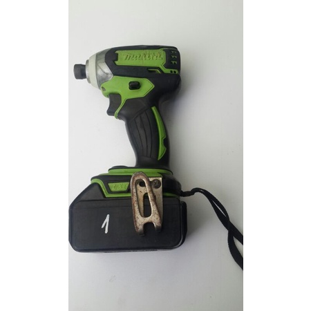 thân máy makita td147 d 18v madein japan.