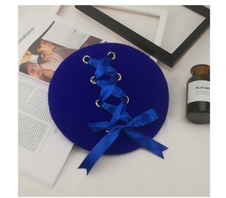 Nón beret xỏ ruybang