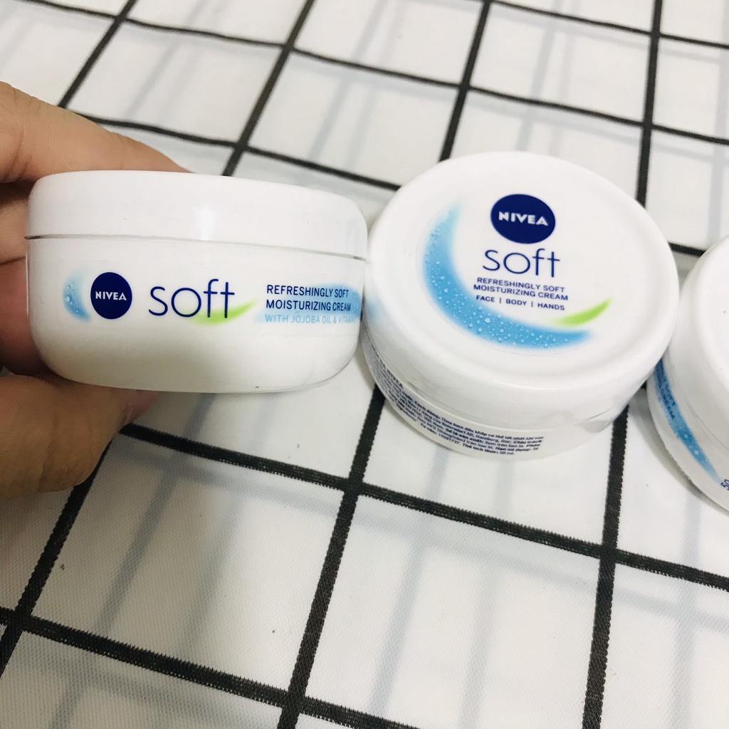 Kem dưỡng da Nivea Soft 50ml dưỡng ẩm chống nẻ
