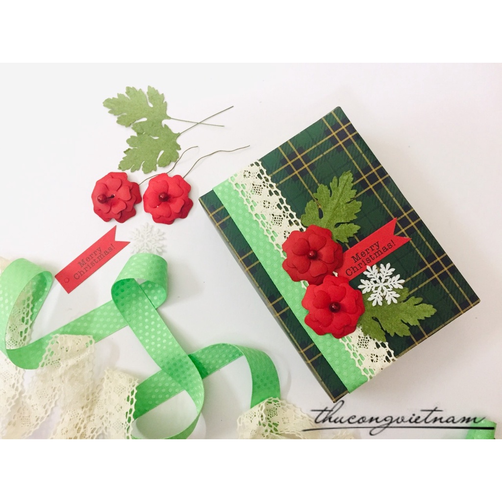 HỘP QUÀ GÓI SẴN TRANG TRÍ HỌA TIẾT GIÁNG SINH 13*18*5