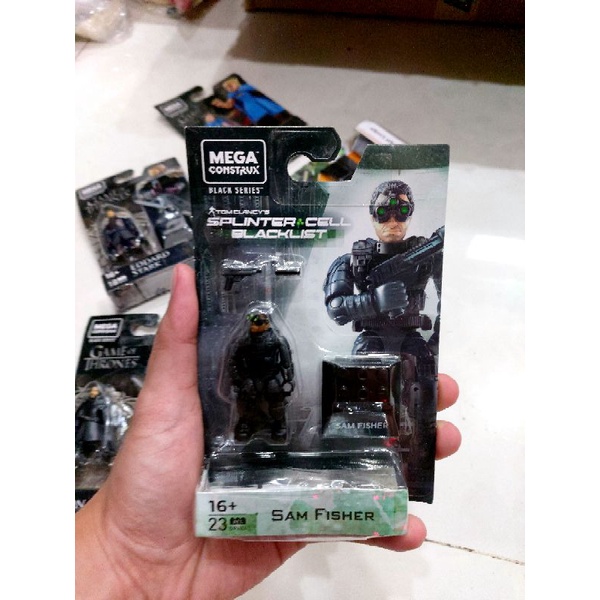 Nhân Vật Sam Fisher áo đen