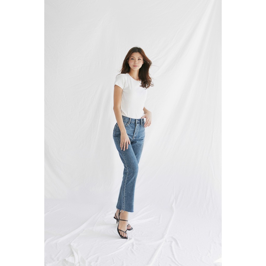 TheBlueTshirt - Quần Jeans Lưng Cao Nữ - Raw Hem Jeans Western Wash