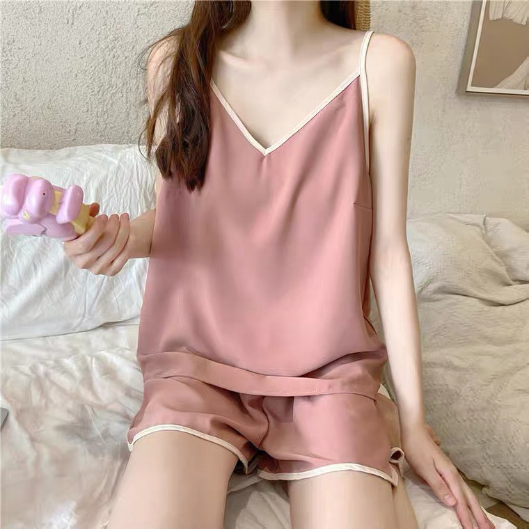 Bộ Đồ Ngủ Nữ Hai Dây, Váy Ngủ Pyjama Hai Dây. Chất Liệu Lụa Tằm Mềm Mại, Nhẹ Tênh, Kháng Khuẩn, Thoáng Khí. | BigBuy360 - bigbuy360.vn