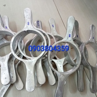 Cây siết nắp bình nước suối phi 100 bằng nhôm