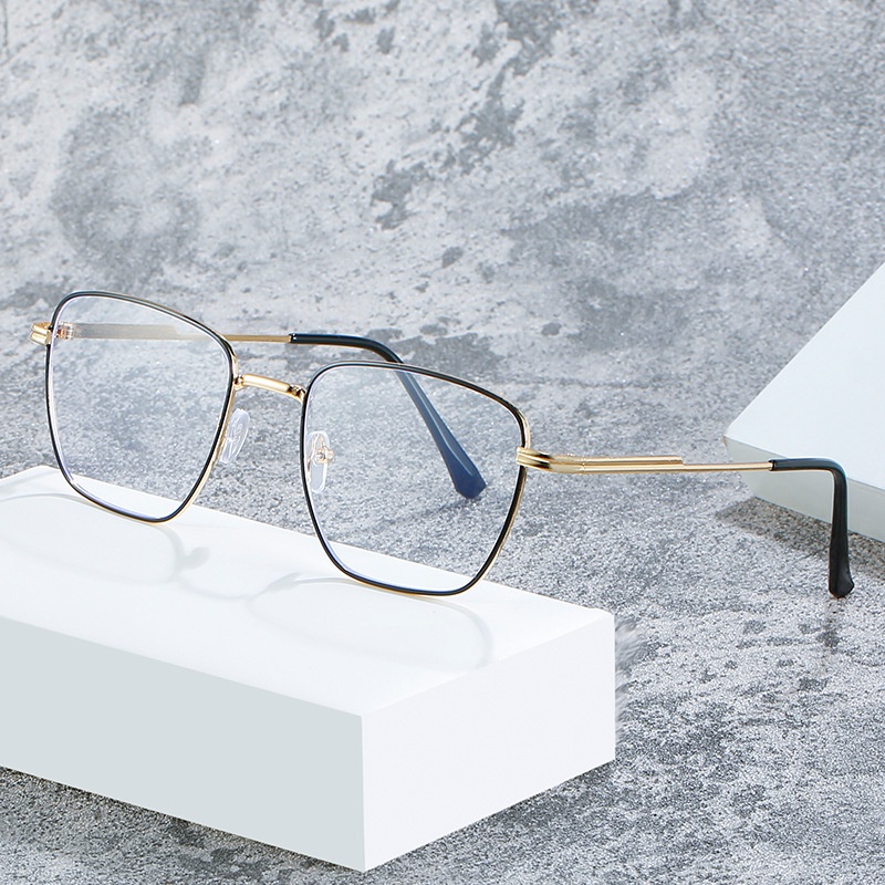 Kính mát gọng kim loại chống bức xạ