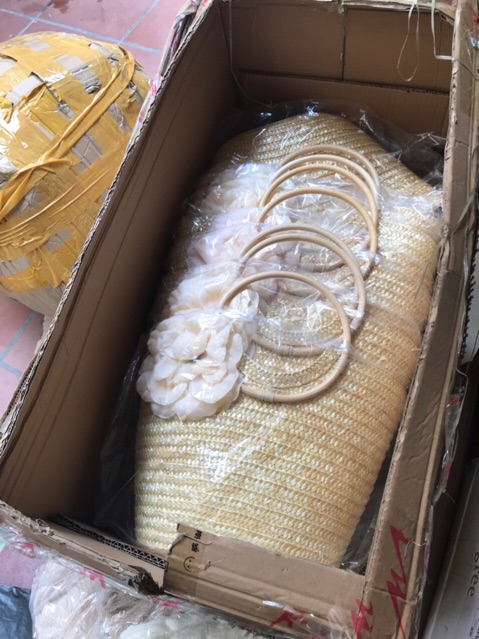 _ Giỏ cói hoa to tay cầm tròn_CHUYÊN SỈ TÚI MŨ CÓI