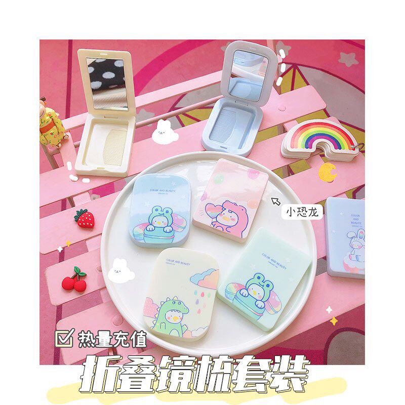 Gương mini tròn cute, gương trang điểm mini kèm lược xinh xắn, gọn gàng, tiện lợi