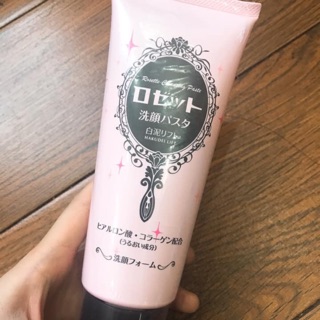 Sữa rửa mặt