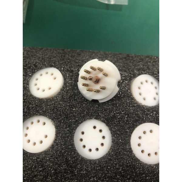 Đế chân bóng đèn 9 chân teflon