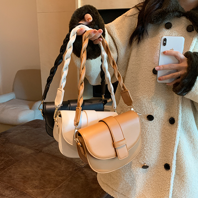 Túi đeo dưới cánh tay/ đeo chéo IELGY thời trang dễ phối đồ cho nữ