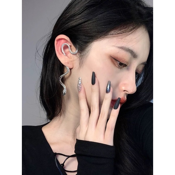 Hoa tai gài hình con rắn đính đá ( hoa tai chỉ có 1 chiếc)