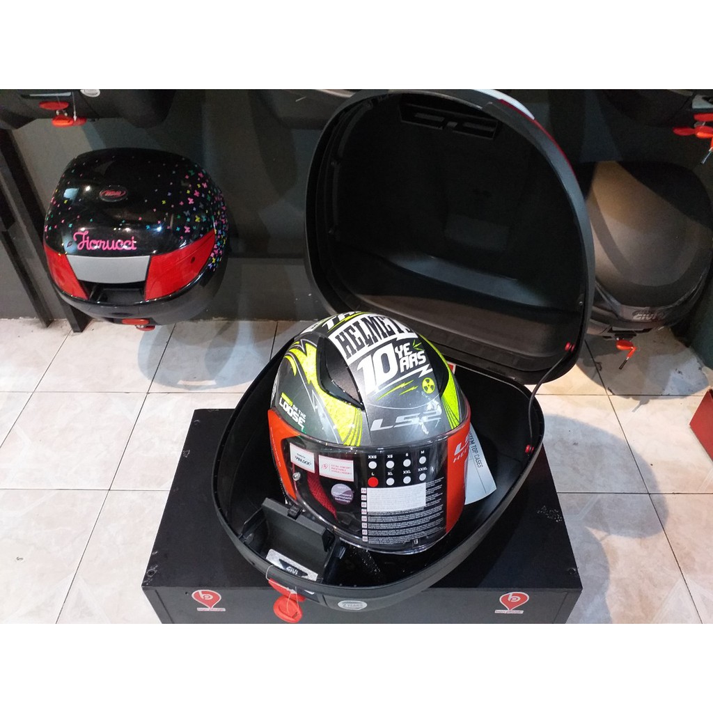 Thùng Sau Givi B270N - Thùng Givi Chính Hãng 27L Gắn Sau Xe Máy - Bạn Phượt