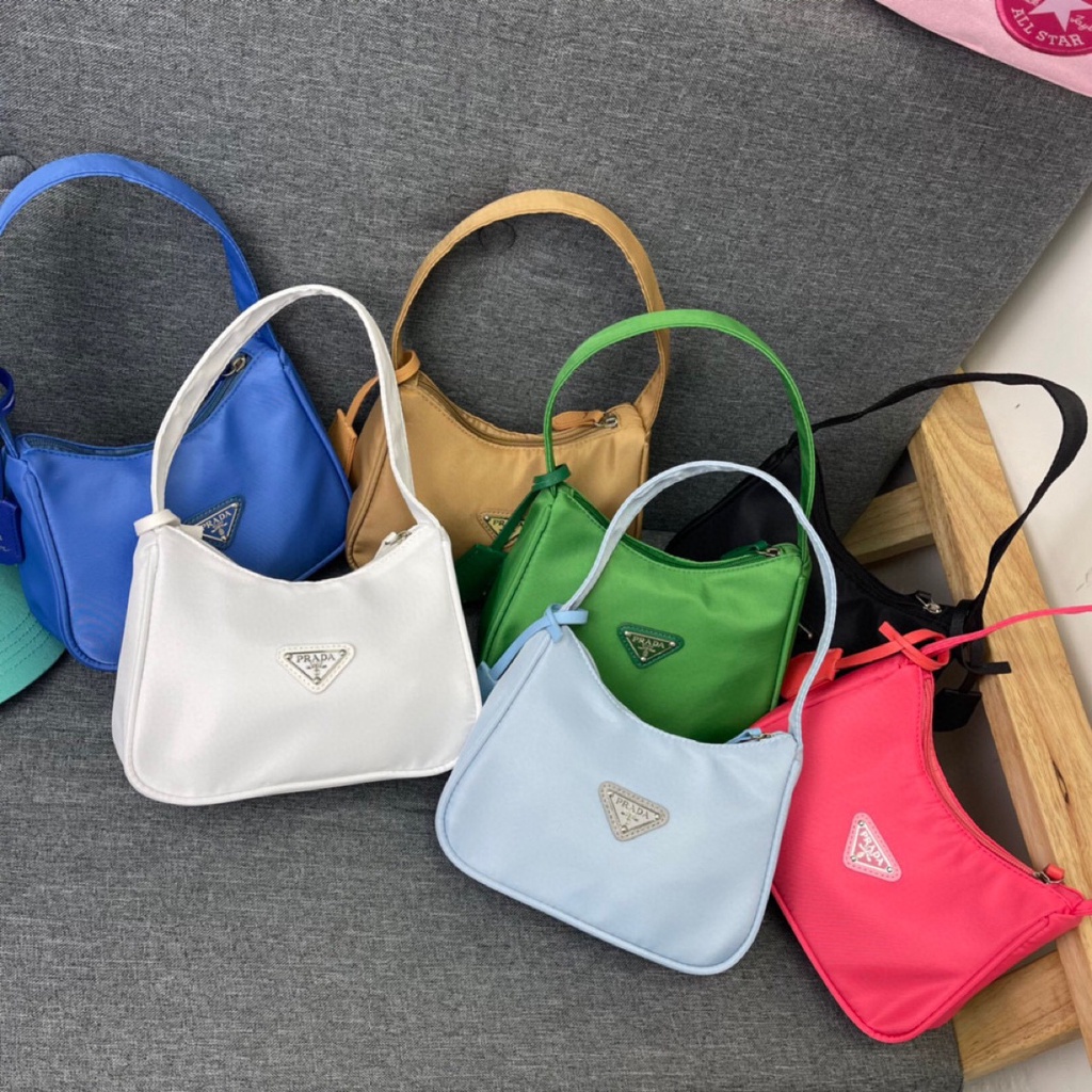 Túi Xách Prada Đeo Dưới Cánh Tay Chất Liệu Nylon Phong Cách Vintage Cho Nữ