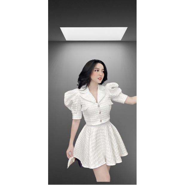 Set Áo croptop cổ vest tay dài kết hợp chân váy kiểu xếp li caro đỏ vàng trắng và hồng thời thượng sang trọng | BigBuy360 - bigbuy360.vn