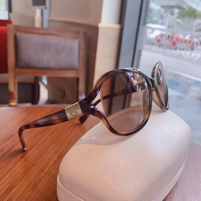 Kính mát nữ thời trang cao cấp Michael Kors chính hãng | BigBuy360 - bigbuy360.vn