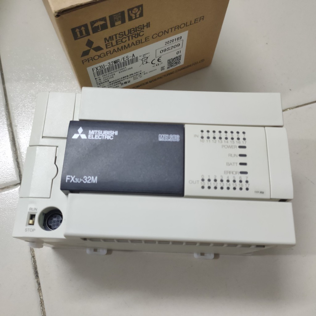 PLC Mitsubishi FX3U-32MR/ES-A
