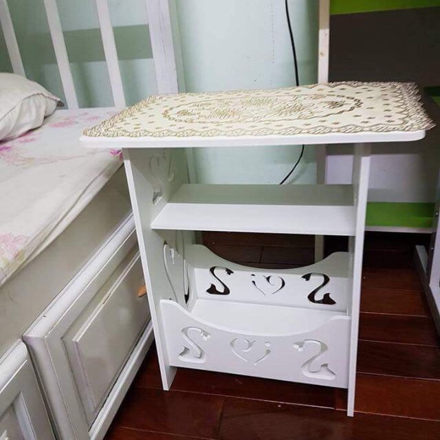 Kệ vuông để bàn trang điểm thiên nga