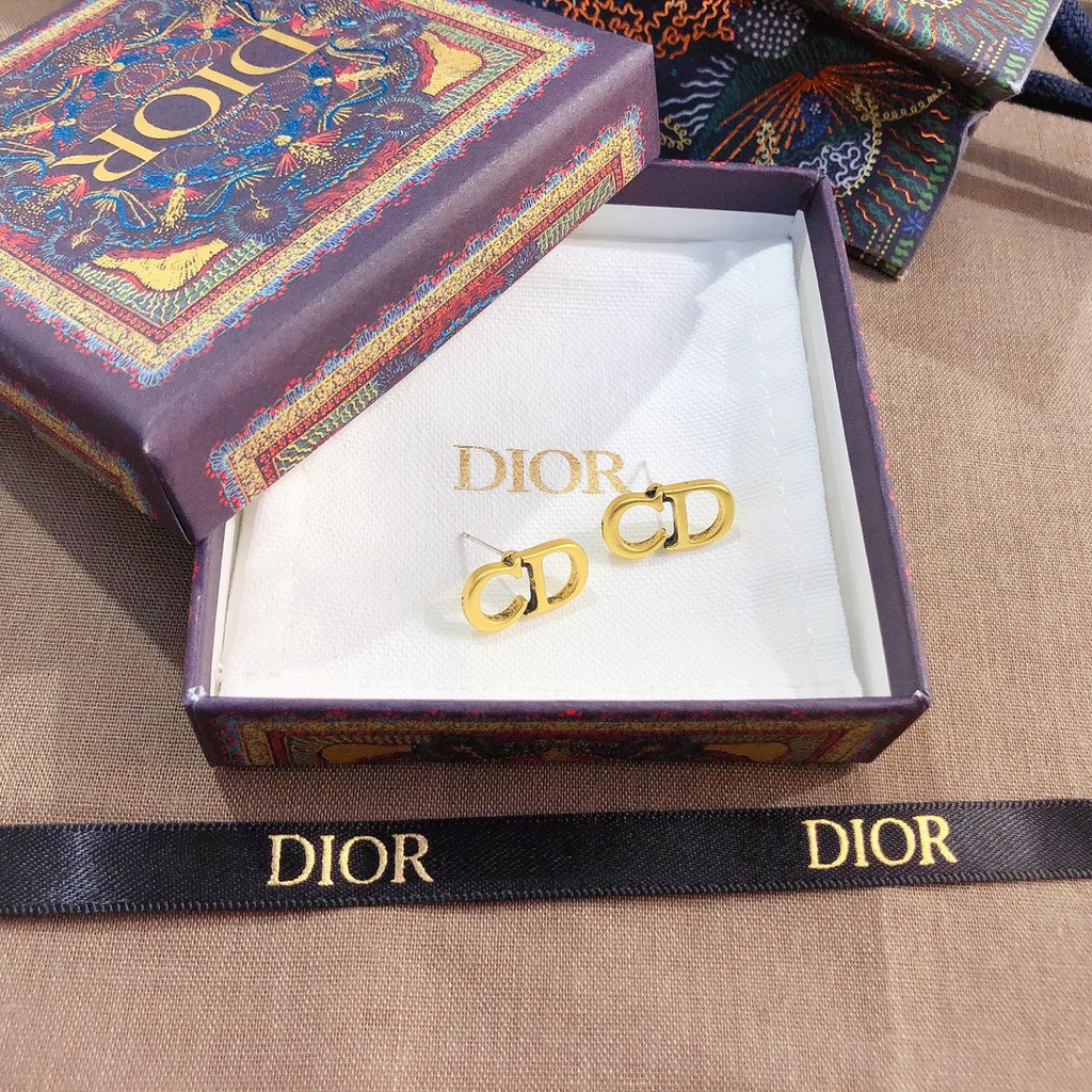 New Fashion Dior Khuyên Tai Nữ Trang Tạo Hình Độc Đáo