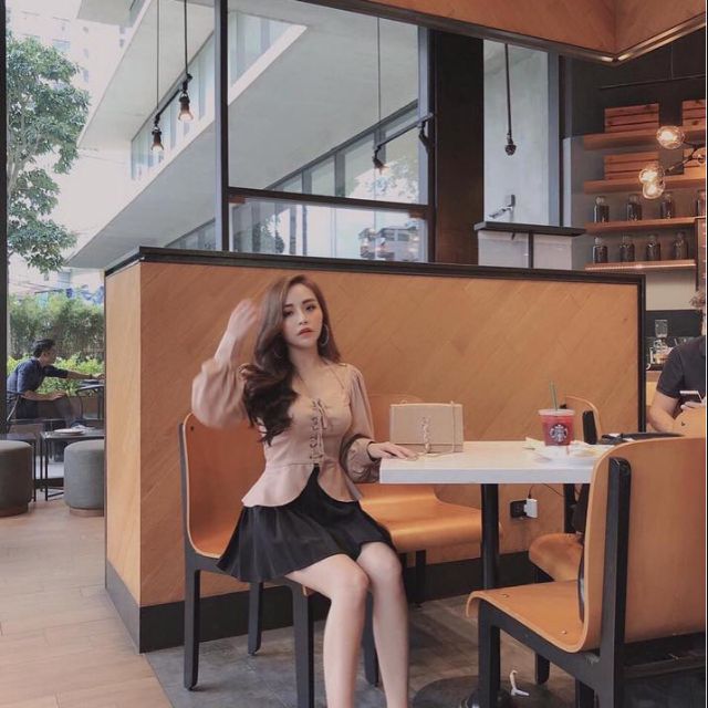 Áo kiểu đan dây ngực