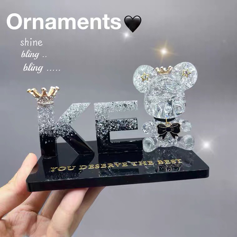 Trang Trí Taplo Ô Tô Chữ Theo Ý Nghĩa Cá Nhân Hình Gấu BearBrick Dễ Thương - Trang Trí Taplo Xe Hơi