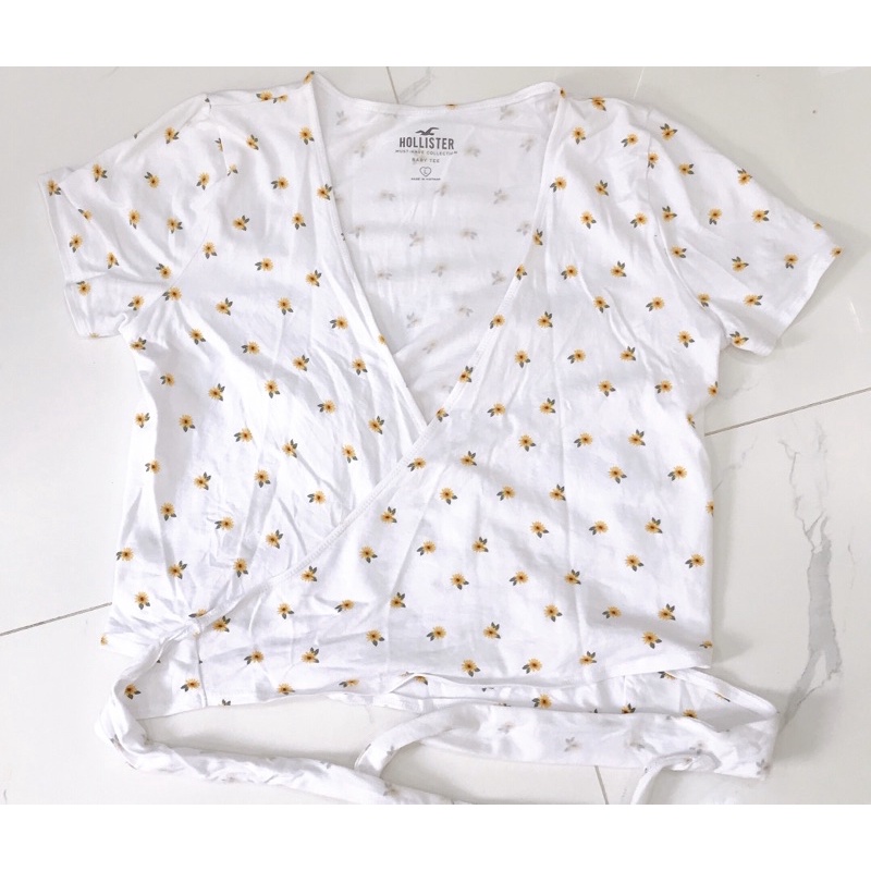 Áo croptop cột nơ hoa nhí